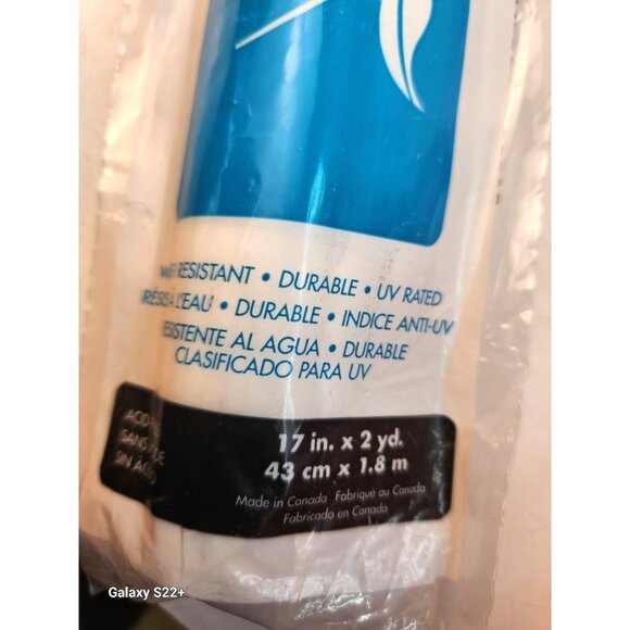 HeatnBond Gloss Finish Iron-On Vinyl 17" X 2 Yards - Picture 3 of 7